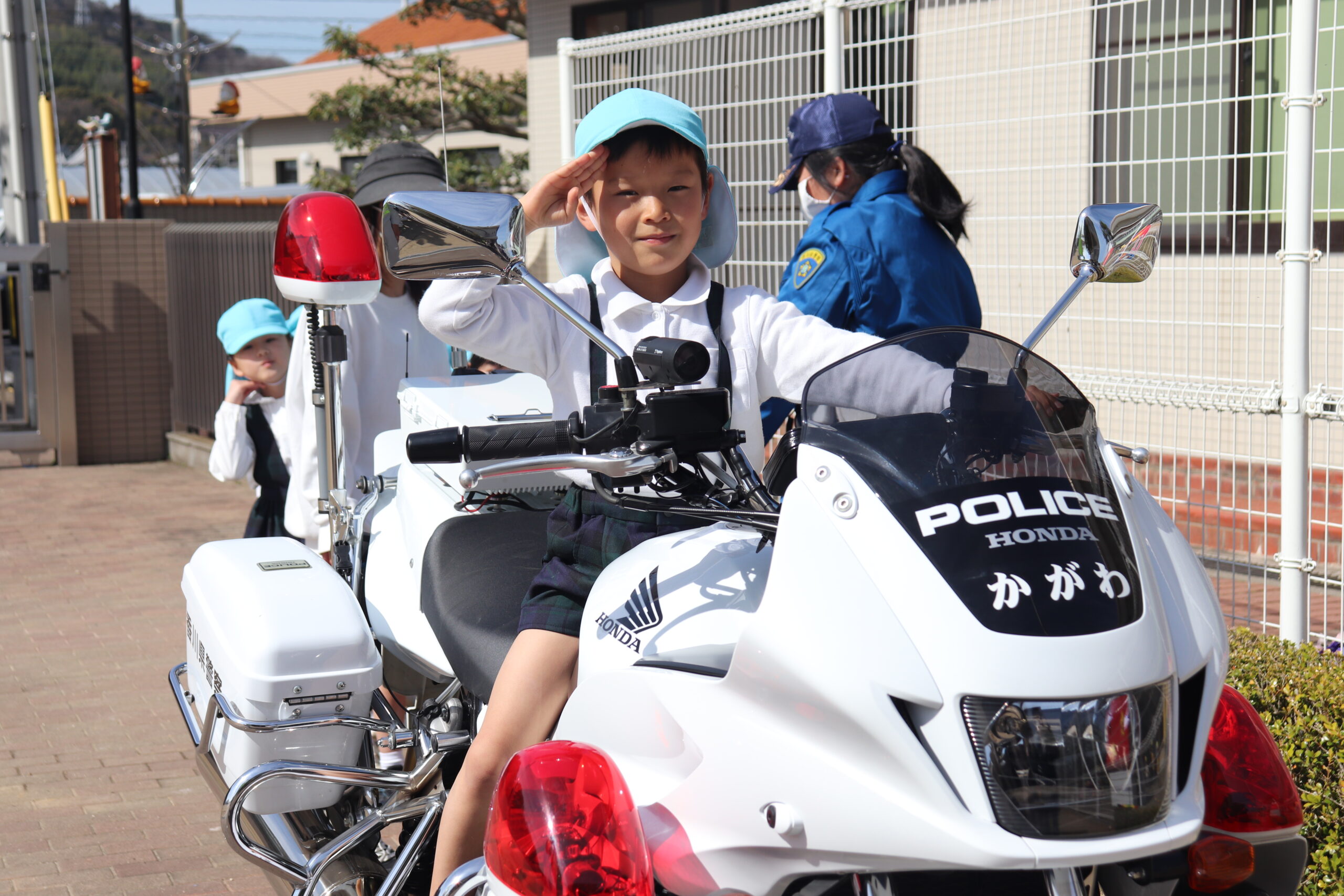 かっこいい白バイに乗れて 大満足 わかくさ保育園 わかくさ北こども園 わかくさほいくえん わかくさきたこどもえん 香川 宇多津 中讃